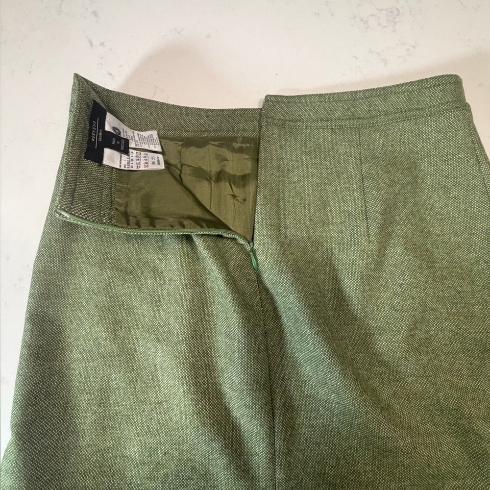 Vintage Weekend MaxMara Olive Green Pencil Skirt with Pleated Hem - Picture 4 of 5